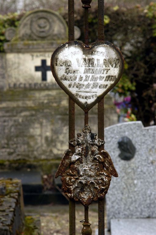 Tombeau (croix funéraire) de Léon Vaillant