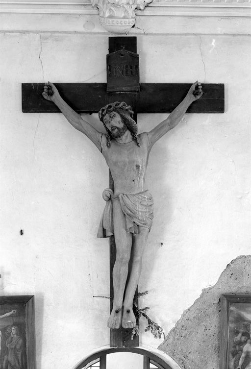 Croix : Christ en croix