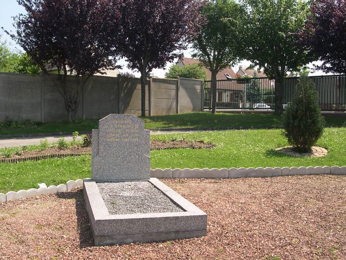 Cimetière communal de Longueau