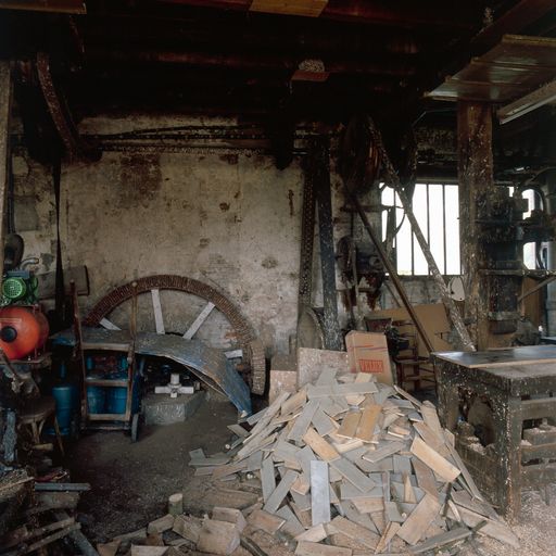Ancien atelier de polissage de verre optique Michel, puis Courtin, devenu scierie Welnolski