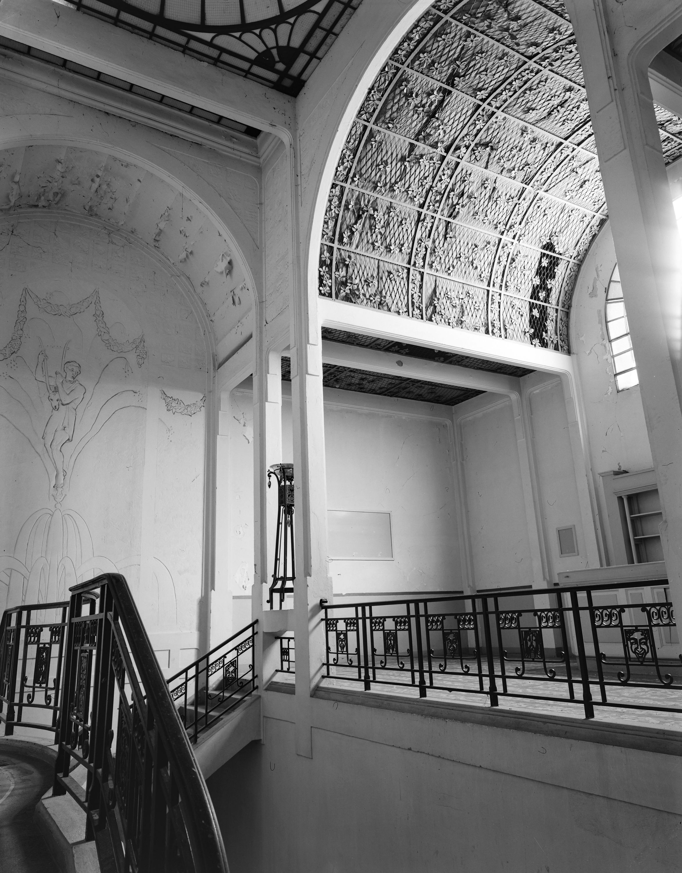 Ancienne chapelle du collège des Jésuites, puis salle des fêtes dite Salle Sthrau