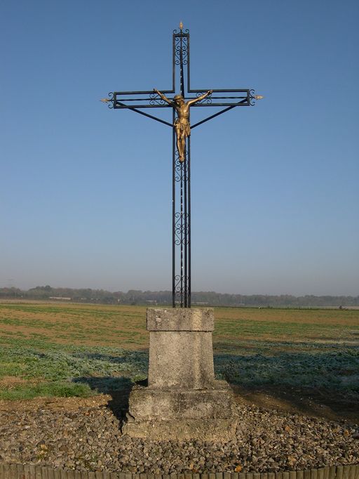Croix de chemin à Vers-sur-Selles