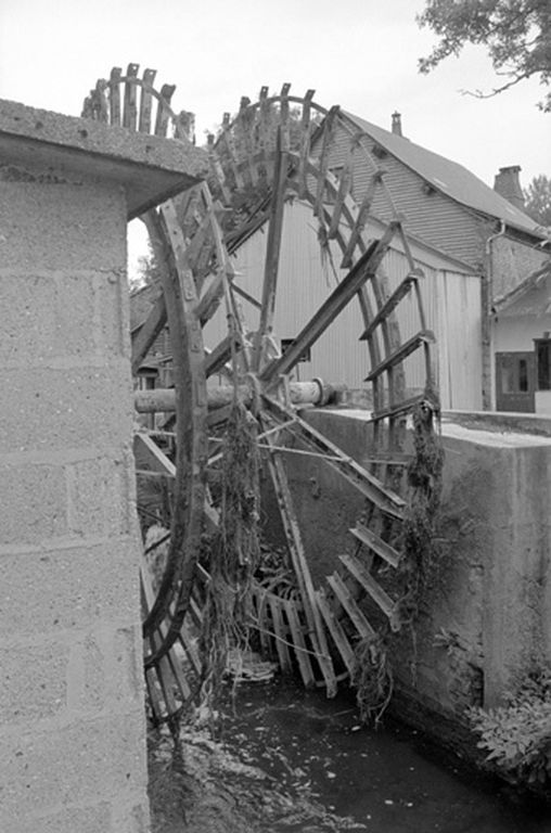 Ancien moulin à farine Auger, puis usine de traitement de surface des métaux Crinon, puis usine de caoutchouc Crionon