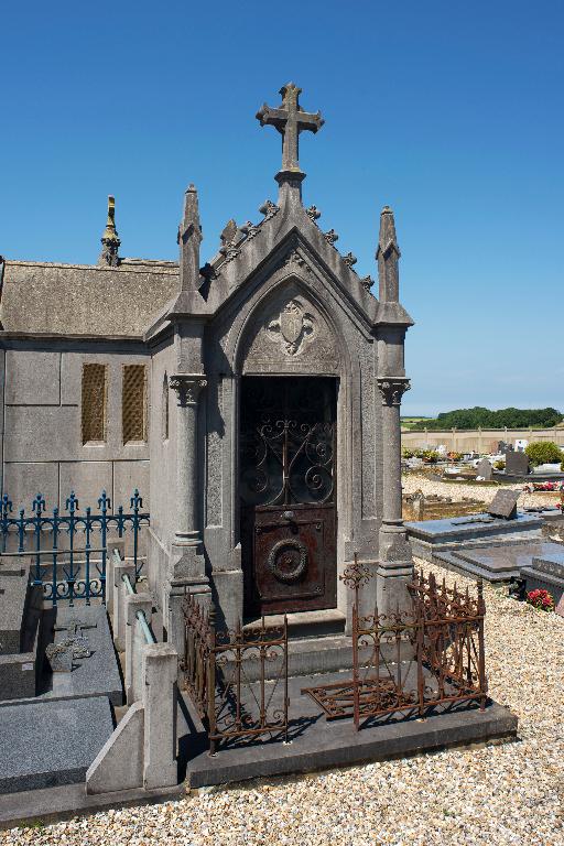 Le cimetière communal de Tully