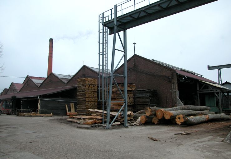 Ancienne sucrerie de betteraves Massignon et Dufour, devenue usine de matériel agricole Robart, puis scierie Petit