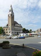 Hôtel de ville et ancienne Justice de paix de Roye