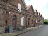 Vue des logements de la rive est (construits sur la commune de Bettencourt-Saint-Ouen).