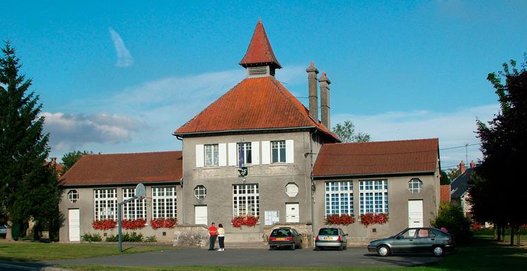 Mairie et école primaire de Bazoches-sur-Vesles