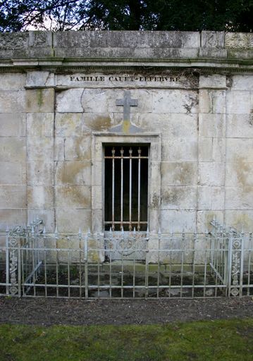 Tombeau (chapelle) de la famille Leclercq-Poulain, de la famille Cauët-Lefebvre et de la famille Dubois-Quillet