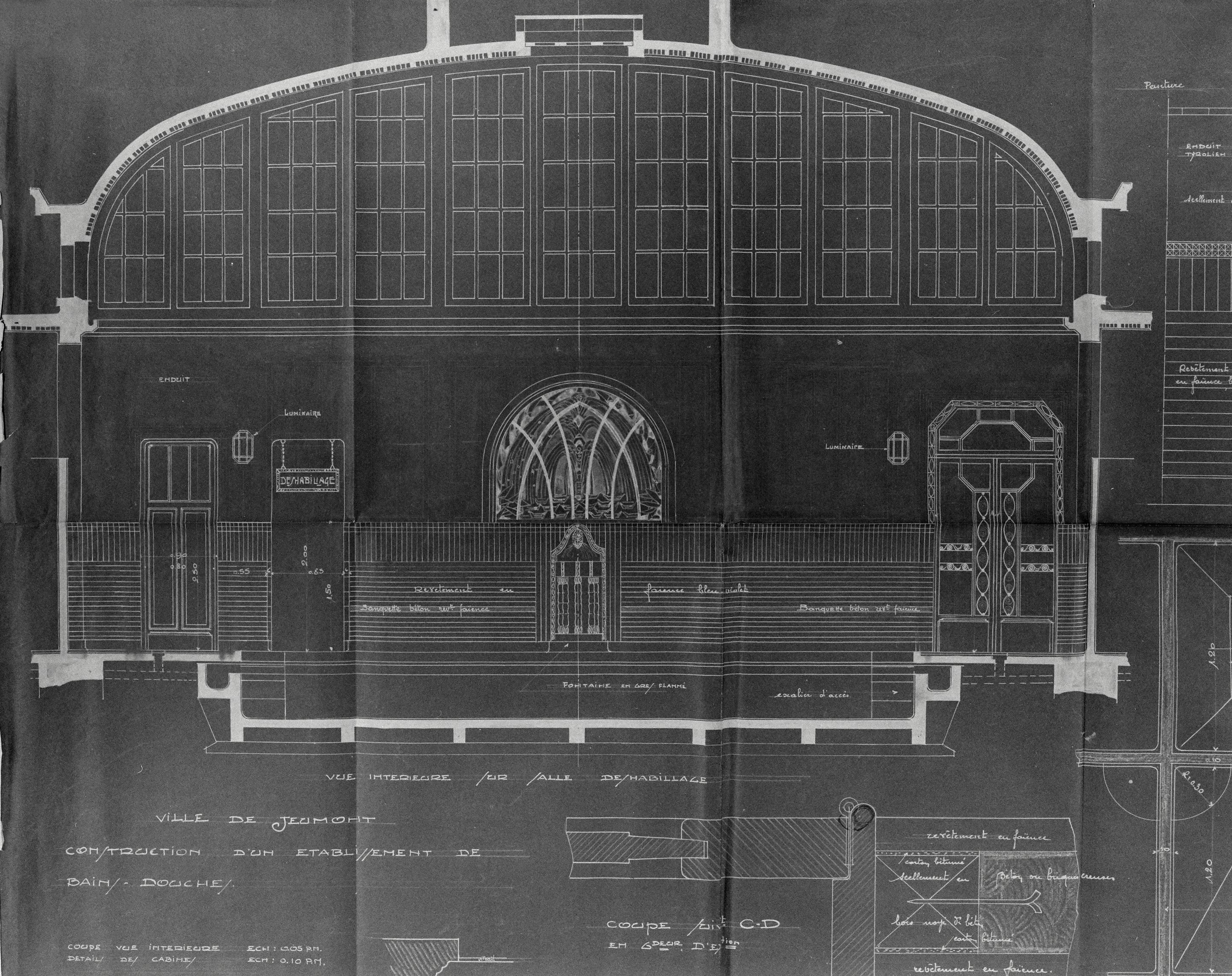 Anciens bains-douches et piscine