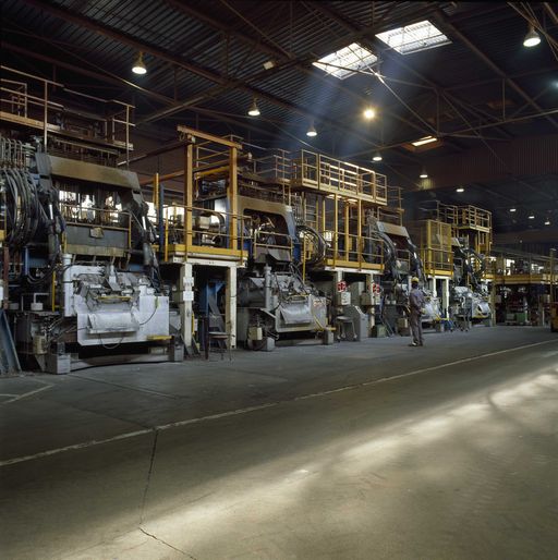 Ancien moulin, dit moulin Neuf, devenu usine métallurgique Desnoyers, puis fonderie d'aluminium Montupet