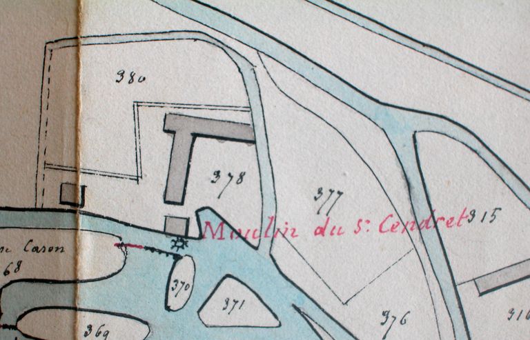 Ancien moulin à huile de Troissereux, dit moulin Cendret, devenu scierie Baudouin, puis Folliette