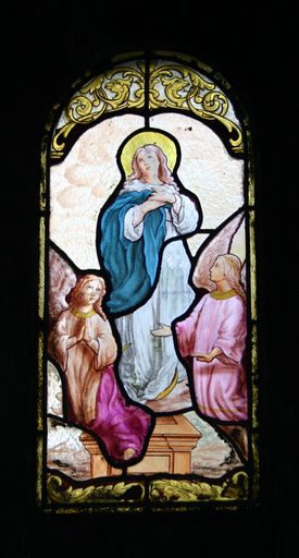 Ensemble de trois verrières figurées : Assomption, saint Joseph et l'Enfant Jésus et le Sacré Coeur