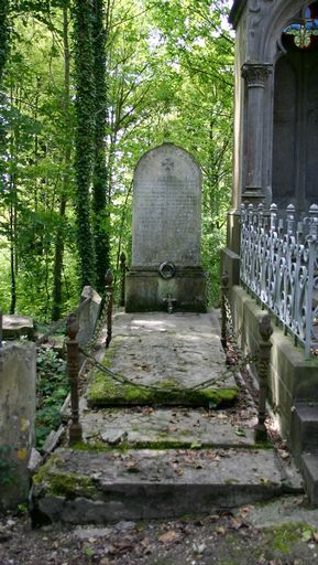 Tombeau (stèle funéraire) des familles Maison et Durand