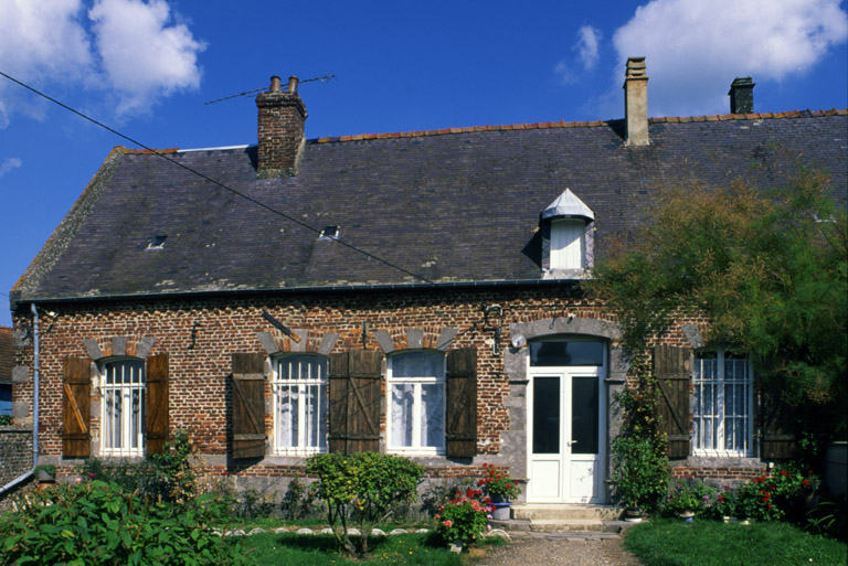 Ancien presbytère de Barzy-en-Thiérache