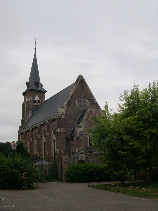 Église paroissiale et cimetière (étudié) Saint-Riquier de Dreuil-lès-Amiens