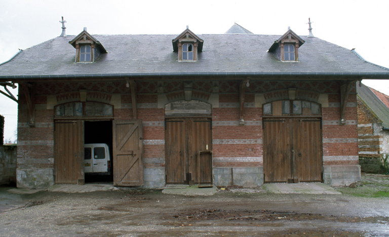 Ancien manoir, puis ferme du château à Bertangles