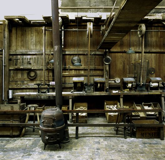 Ancien moulin à blé, puis à foulon, dits Moulin d'Achon, puis Moulin de Saint-Félix, puis brosserie Autin, devenue musée, dit Moulin-Brosserie de Saint-Félix