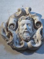 Haut-relief : Visage de Christ souffrant