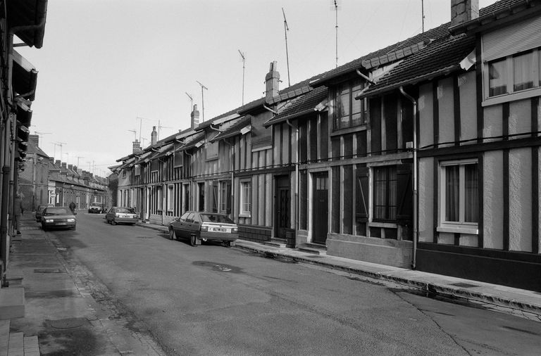 Cité ouvrière Saint Frères à Saint-Ouen, dite cité Saint-André