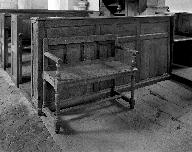 Paire de bancs de fidèles