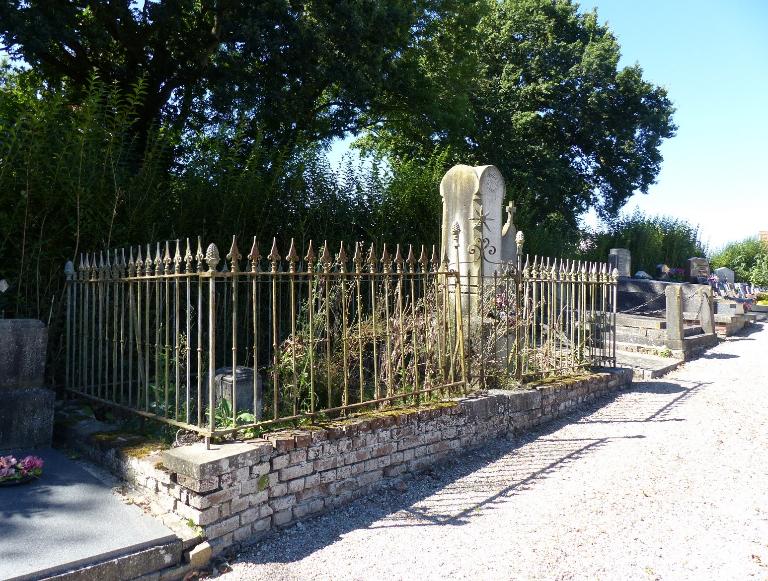 Le cimetière de Lahoussoye