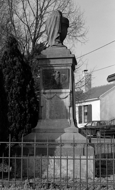 Les monuments aux morts de la Première Guerre mondiale dans la Somme - dossier de présentation