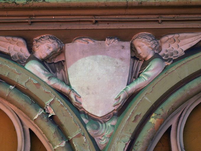 Décor porté du choeur (sculptures, reliefs)