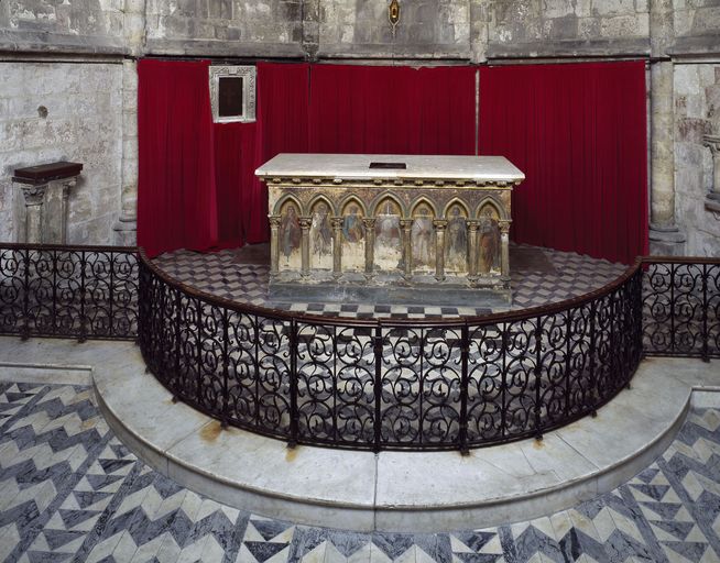 Clôture d'autel (table de communion) de la chapelle de la Vierge
