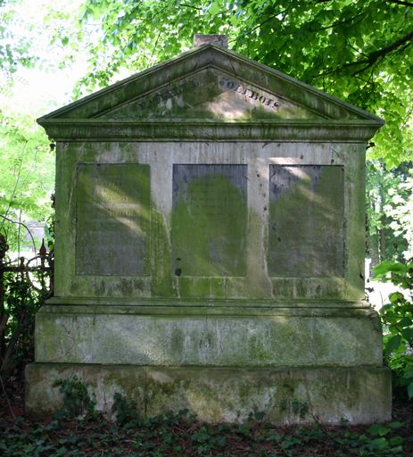 Tombeau (stèle funéraire) de la famille Jolibois