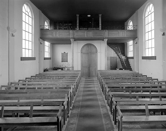 Temple et cimetière protestants de Landouzy-la-Ville