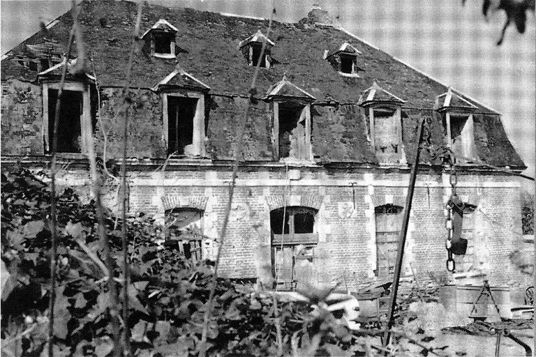 Ancien château de Bettencourt-Saint-Ouen (vestiges)