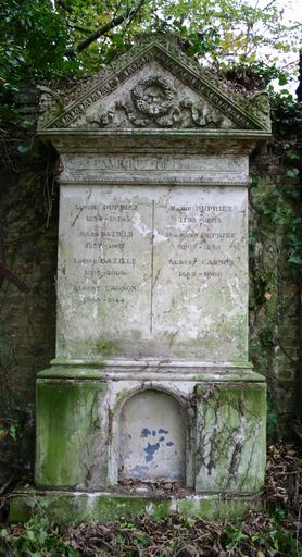 Tombeau (stèle funéraire) de la famille Dupriez