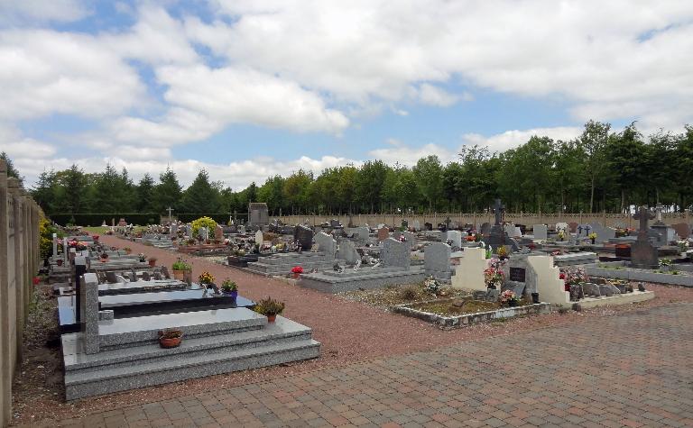 Le cimetière communal de Valines