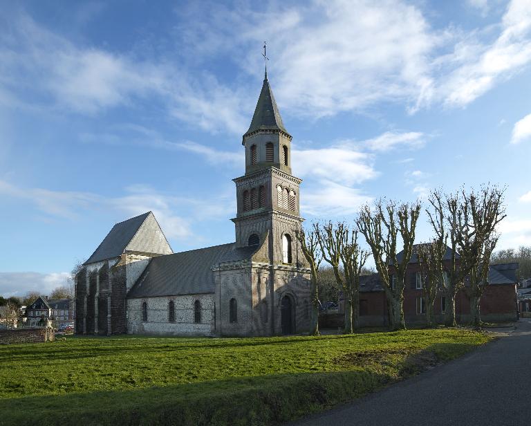 Église paroissiale et ancien cimetière Saint-Étienne de Friville