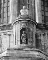 Quatre statues (figure colossale) : les évangélistes