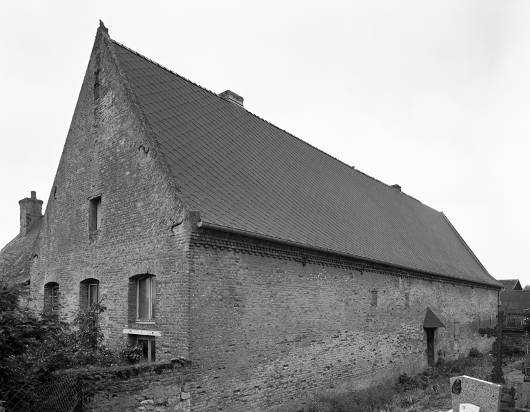 Ancien prieuré-cure de chanoines de Prémontré, église paroissiale Saint-Pierre et Saint-Paul de Dorengt