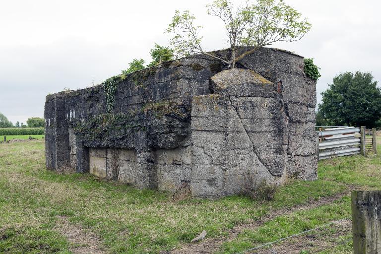 Casemate à personnel 76