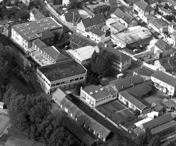 Ancienne filature de laine, dite d'Egypte, puis usine de teinture Dilliseger, puis brosserie Lhoyer et Biet, puis Société Franco-Suisse de Brosserie, puis Société Générale de Brosserie