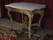 Table de style rocaille