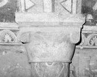 Quatre chapiteaux