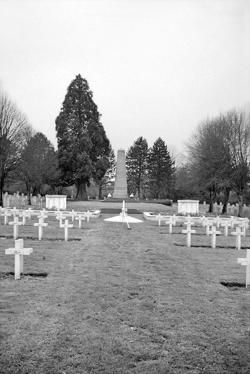 Cimetière militaire franco-anglo-allemand de Flavigny-le-Petit