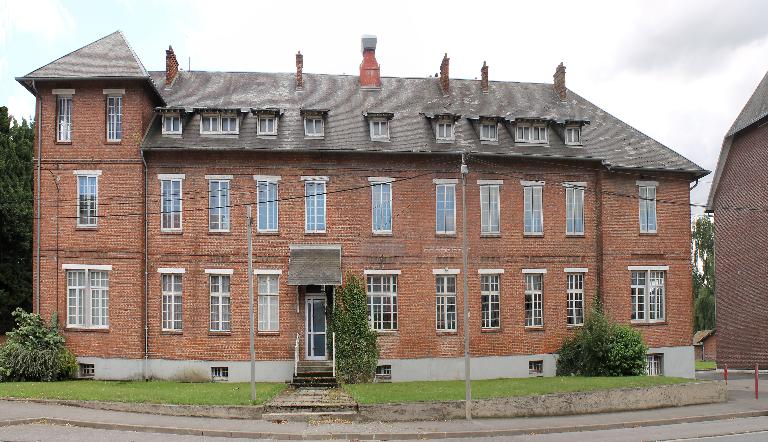 Foyer des travailleurs saisonniers, dit Hôtel de la fabrique de la Compagnie Nouvelle des Sucreries Réunies (C.N.S.R.)