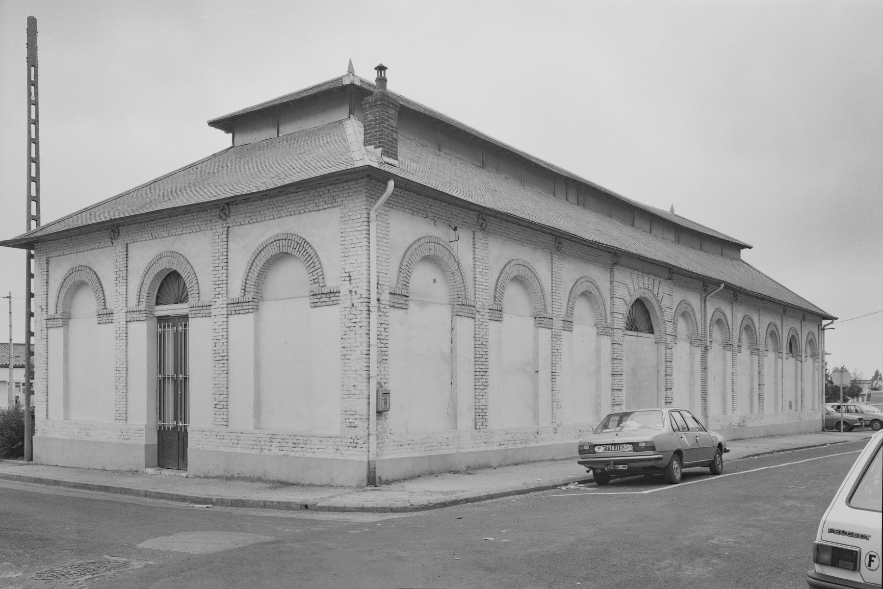 Ancienne halle à la criée, actuellement musée de la Marine