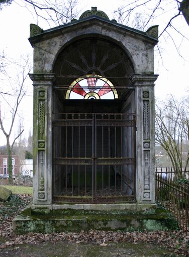 Tombeau (chapelle) de Jean-Baptiste Joseph Voclin et de Jean-Baptiste Théophile Devillers, curés de la paroisse Saint-Jacques d'Amiens