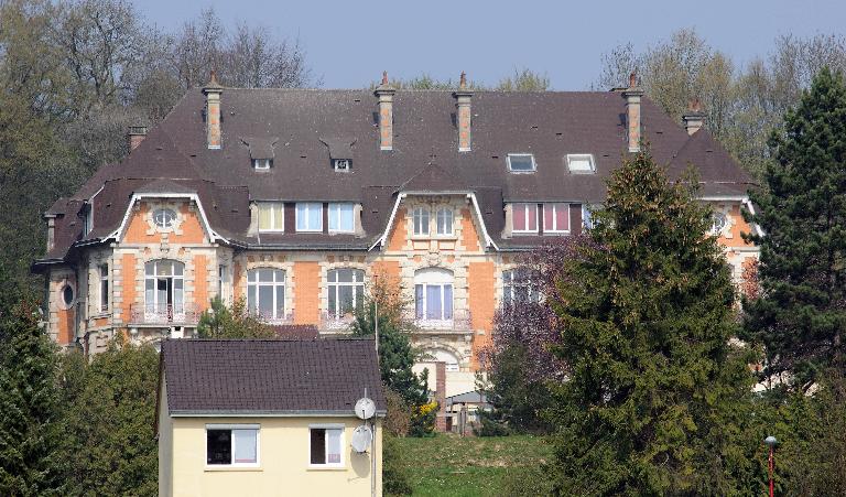 Château de Ville-le-Marclet, ancienne demeure de Robert Saint