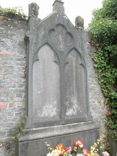 Tombeau (stèle funéraire) de la famille Ruhaut-Gaillet