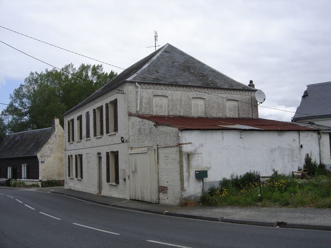 Ancien café Mallet à Estreboeuf