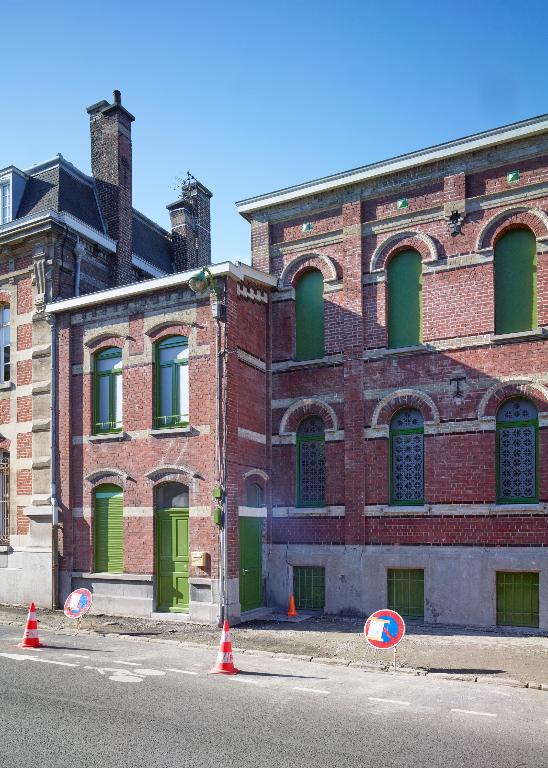 Piscine et bains publics, dits école de natation, actuellement Institut du Monde Arabe-Tourcoing