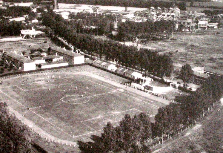 Complexe sportif Henri-Salvador et ancien stade André-Pétenot à Villers-Saint-Paul